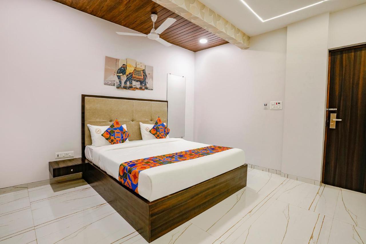 Fabhotel Swaraj Shirgaon  Dış mekan fotoğraf